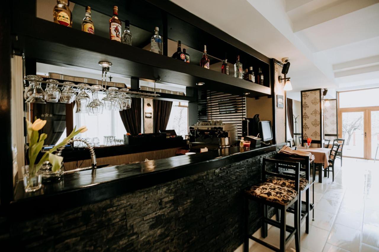 מונסה Guest House Lacul Linistit מראה חיצוני תמונה